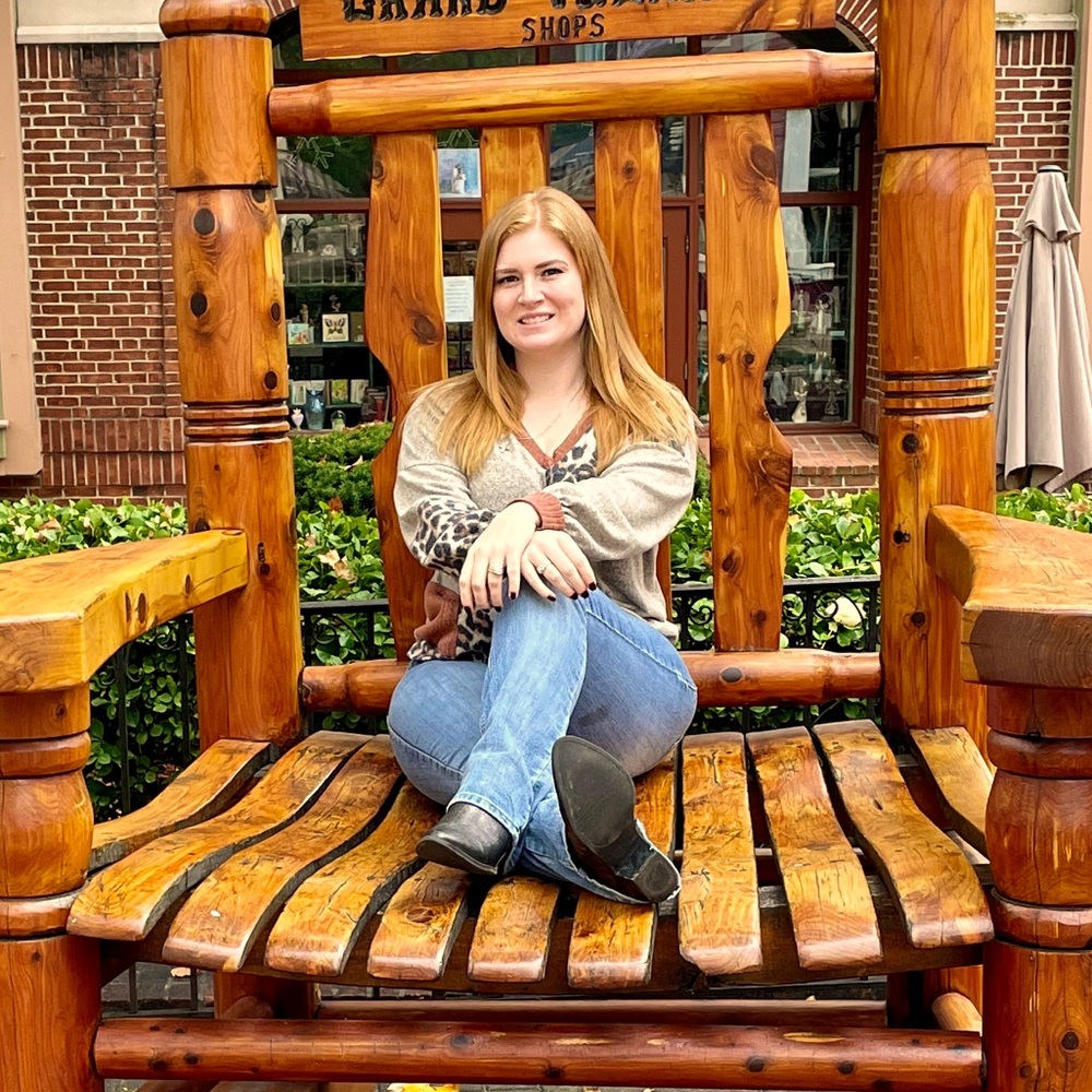 Meet your Posher, Melanie